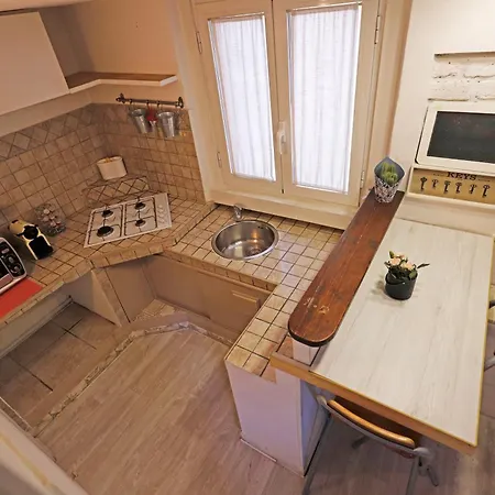 Apartment Magic Studio
